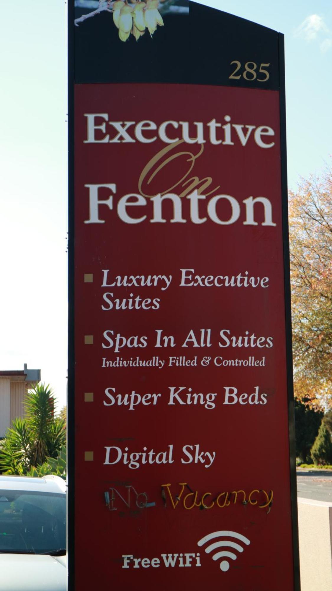 Executive On Fenton Motel Rotorua Eksteriør billede